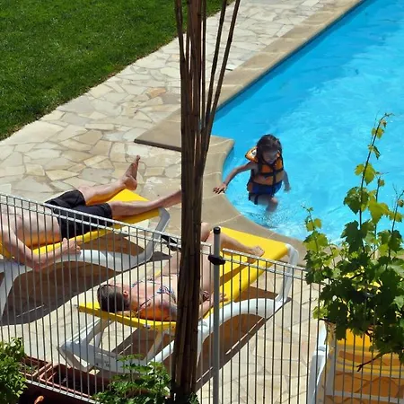 Bed & Breakfast La Maison Lutz *